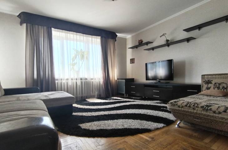 2-Комнатная квартира на сутки в  Бресте,  Машерова пр-т., 39    изображение 1 - kvartirka.by