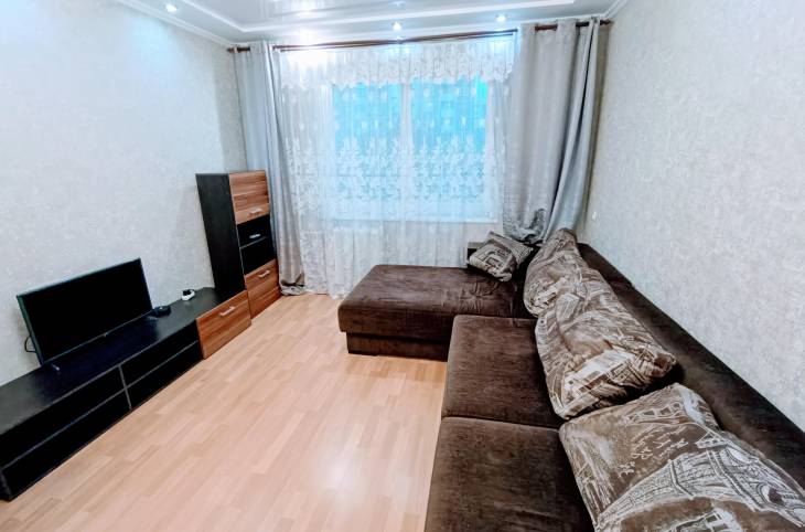 4-Комнатная квартира на сутки в  Гродно,  Клецкова пр-т., 25    изображение 1 - kvartirka.by