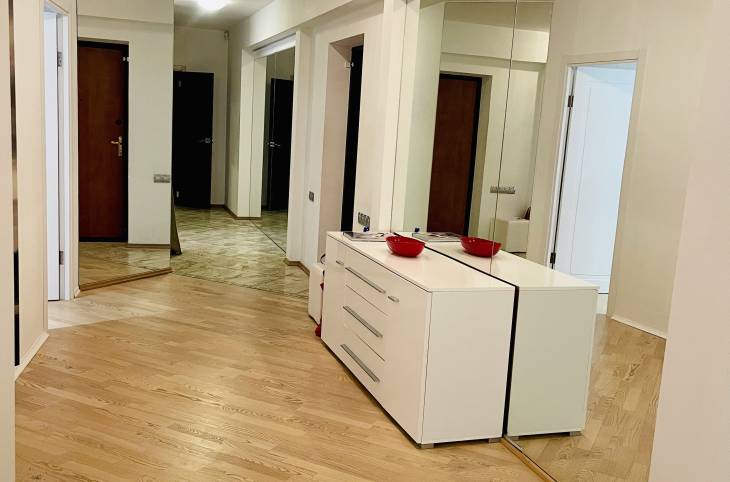 3-Комнатная квартира на сутки в  Минске,  Немига ул., 42    изображение 9 - kvartirka.by