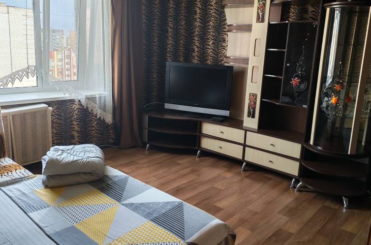 1-Комнатная квартира на сутки в  Гомеле,  Речицкий пр., 42    изображение 1 - kvartirka.by