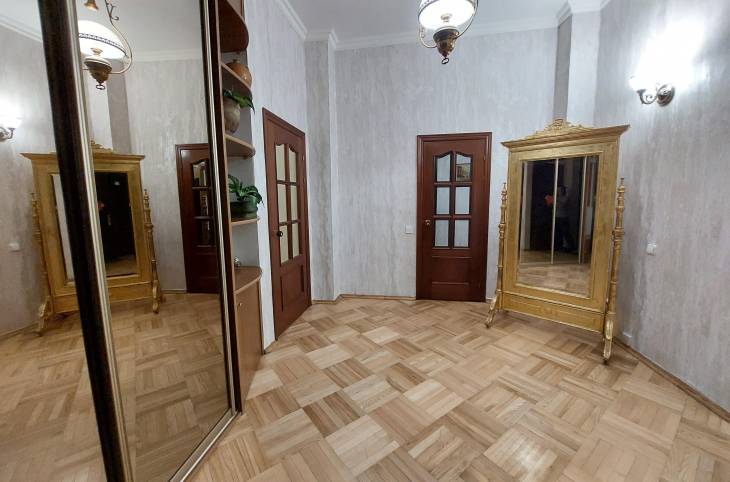 4-Комнатная квартира на сутки в  Минске,  Независимости пр-т., 12    изображение 6 - kvartirka.by