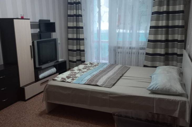 1-Комнатная квартира на сутки в  Жлобине,  Карла Маркса ул., 2а    изображение 1 - kvartirka.by