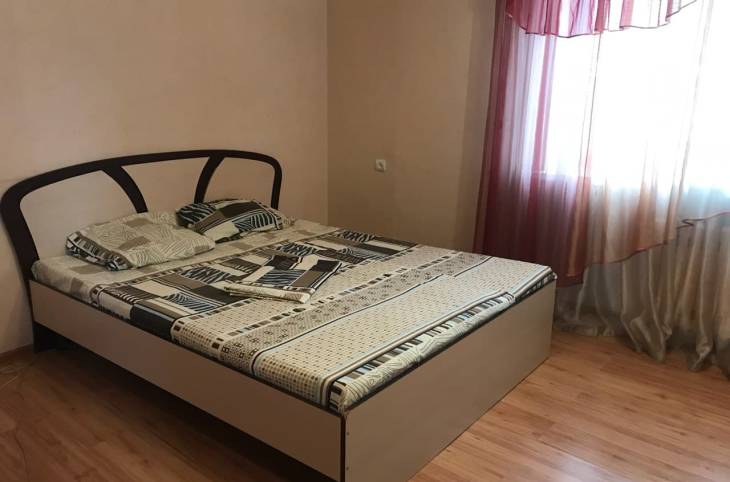 1-Комнатная квартира на сутки в  Речице,  Советская ул., 111    изображение 1 - kvartirka.by
