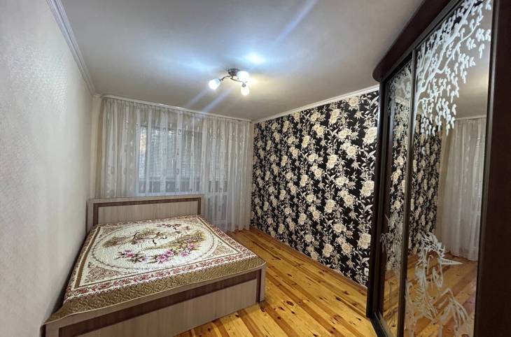 3-Комнатная квартира на сутки в  Жлобине,  1-й микрорайон, 11    изображение 1 - kvartirka.by