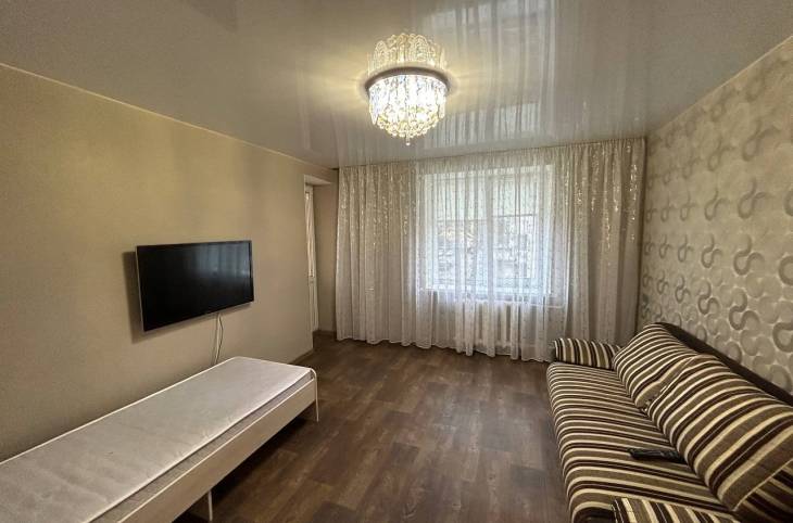 2-Комнатная квартира на сутки в  Полоцке,  Тургенева ул., 3    изображение 1 - kvartirka.by
