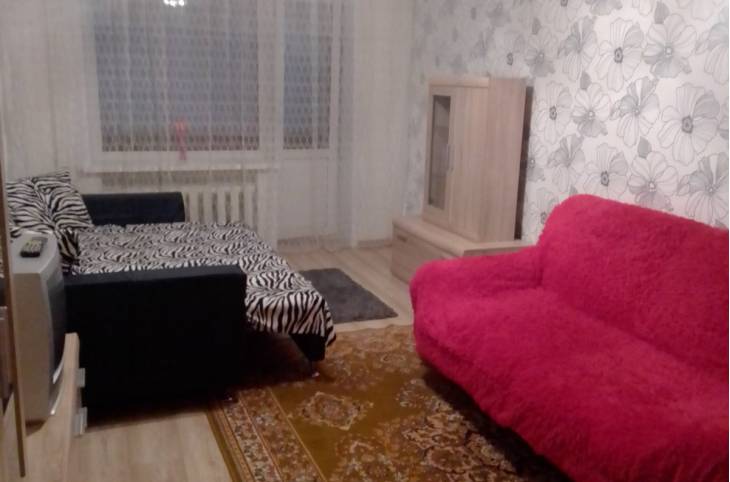 1-Комнатная квартира на сутки в  Солигорске,  Парковая ул., 15    изображение 1 - kvartirka.by