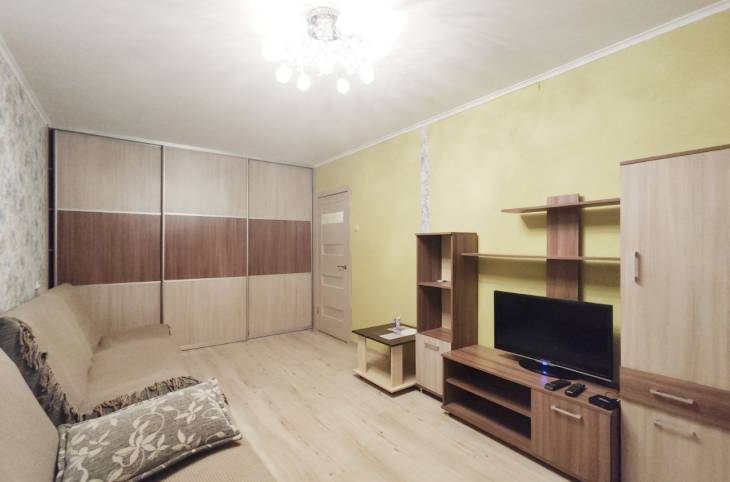 2-Комнатная квартира на сутки в  Гомеле,  Головацкого ул., 107    изображение 1 - kvartirka.by